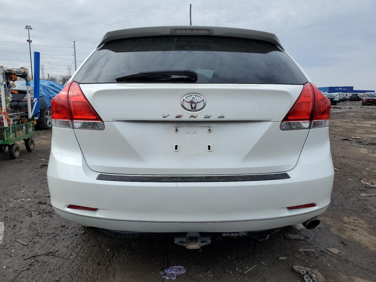 2011 TOYOTA VENZA - Фото 6