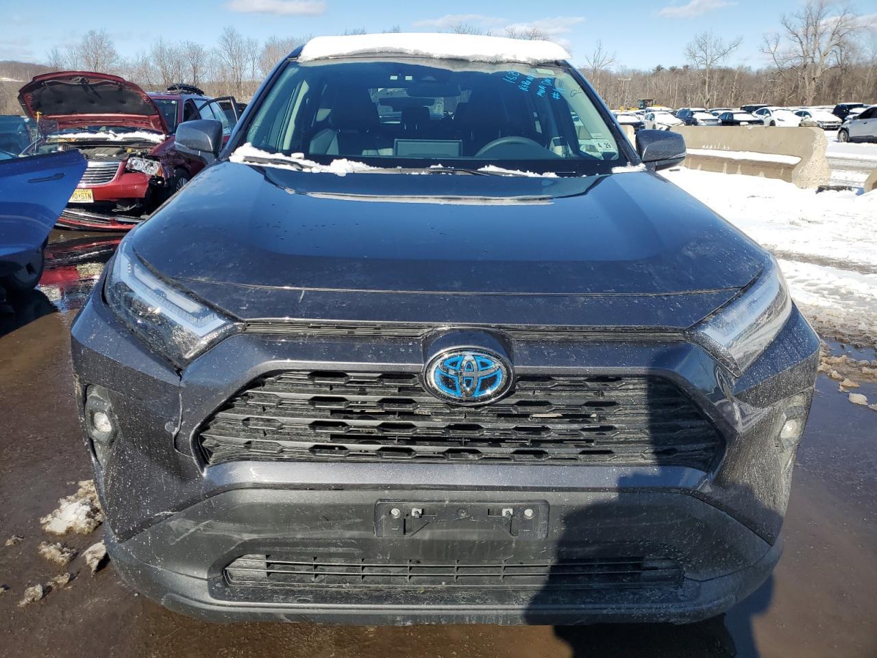 2024 TOYOTA RAV4 XLE P - Image 5