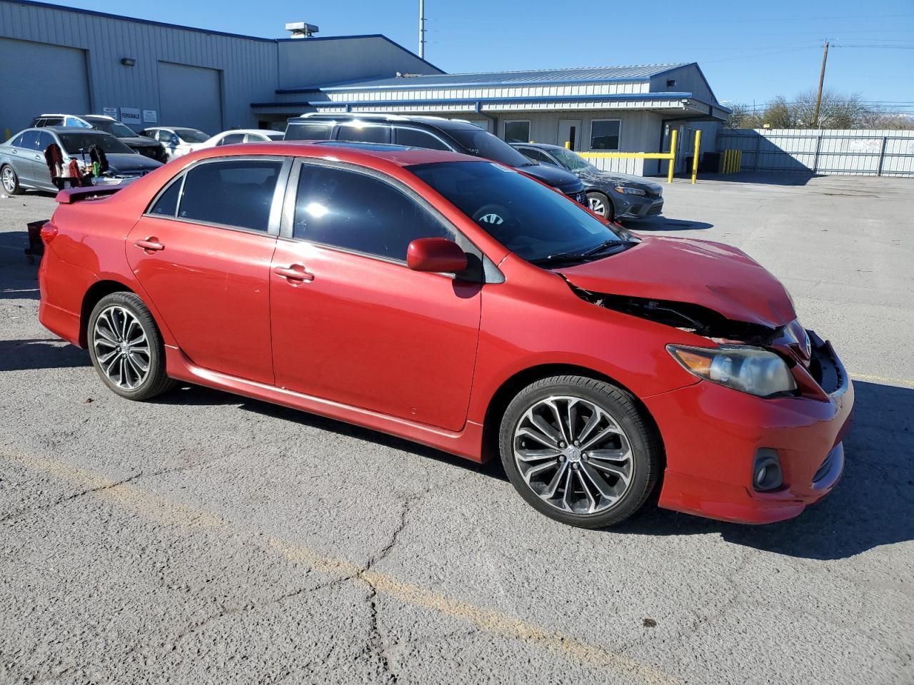 2013 TOYOTA COROLLA BA - Фото 4