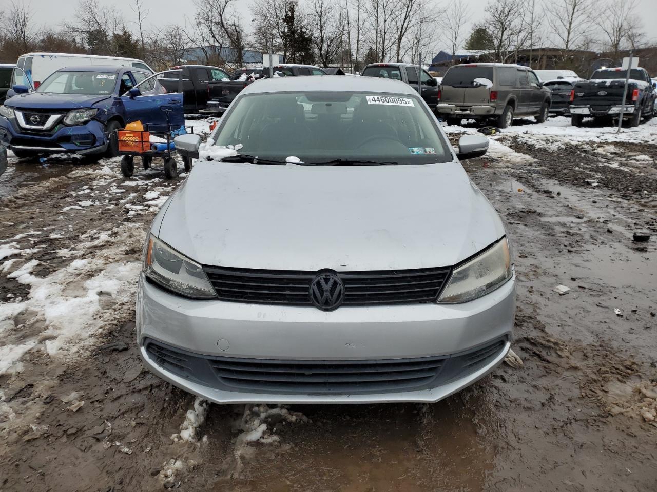 2014 VOLKSWAGEN JETTA SE - Фото 5
