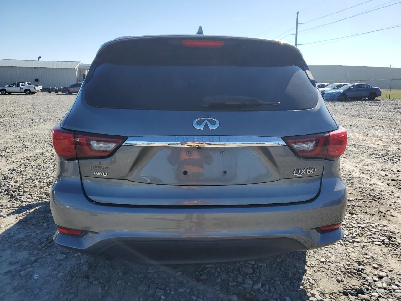 2019 INFINITI QX60 LUXE - Image 6