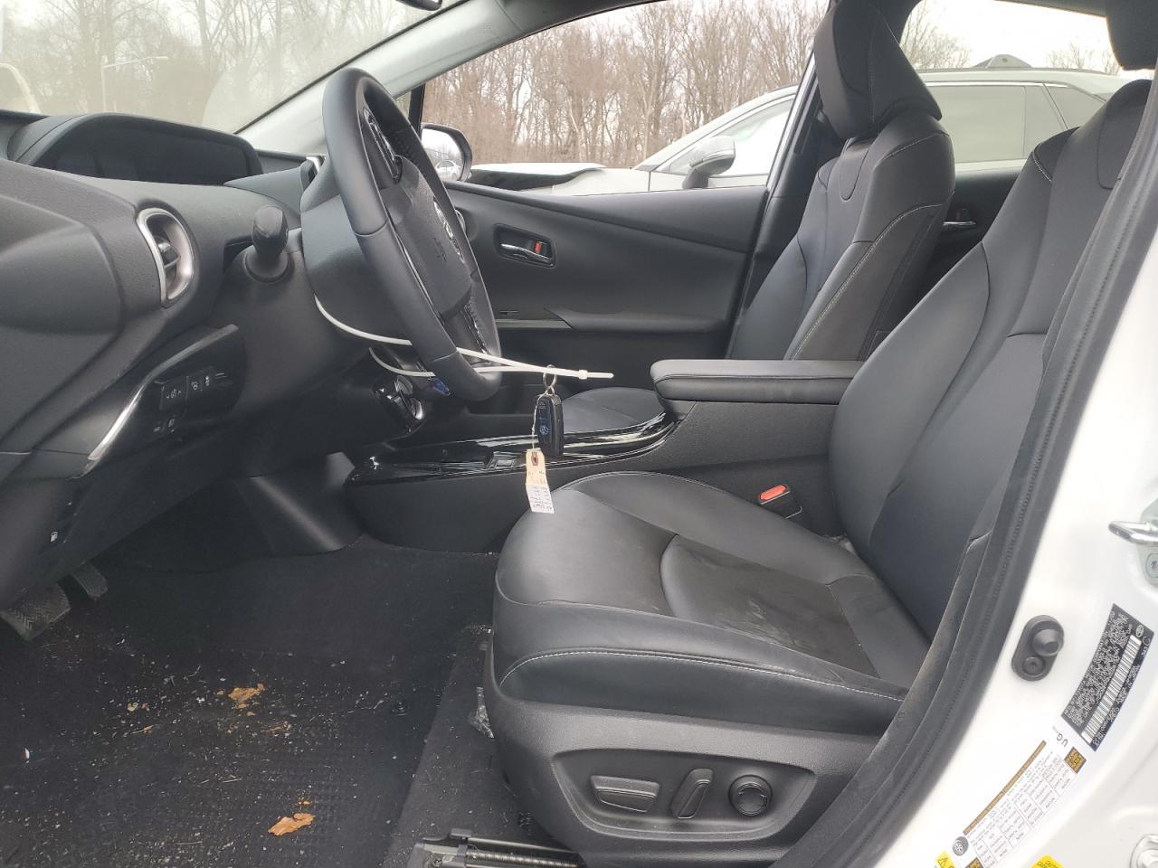 2022 TOYOTA PRIUS PRIM - Фото 7