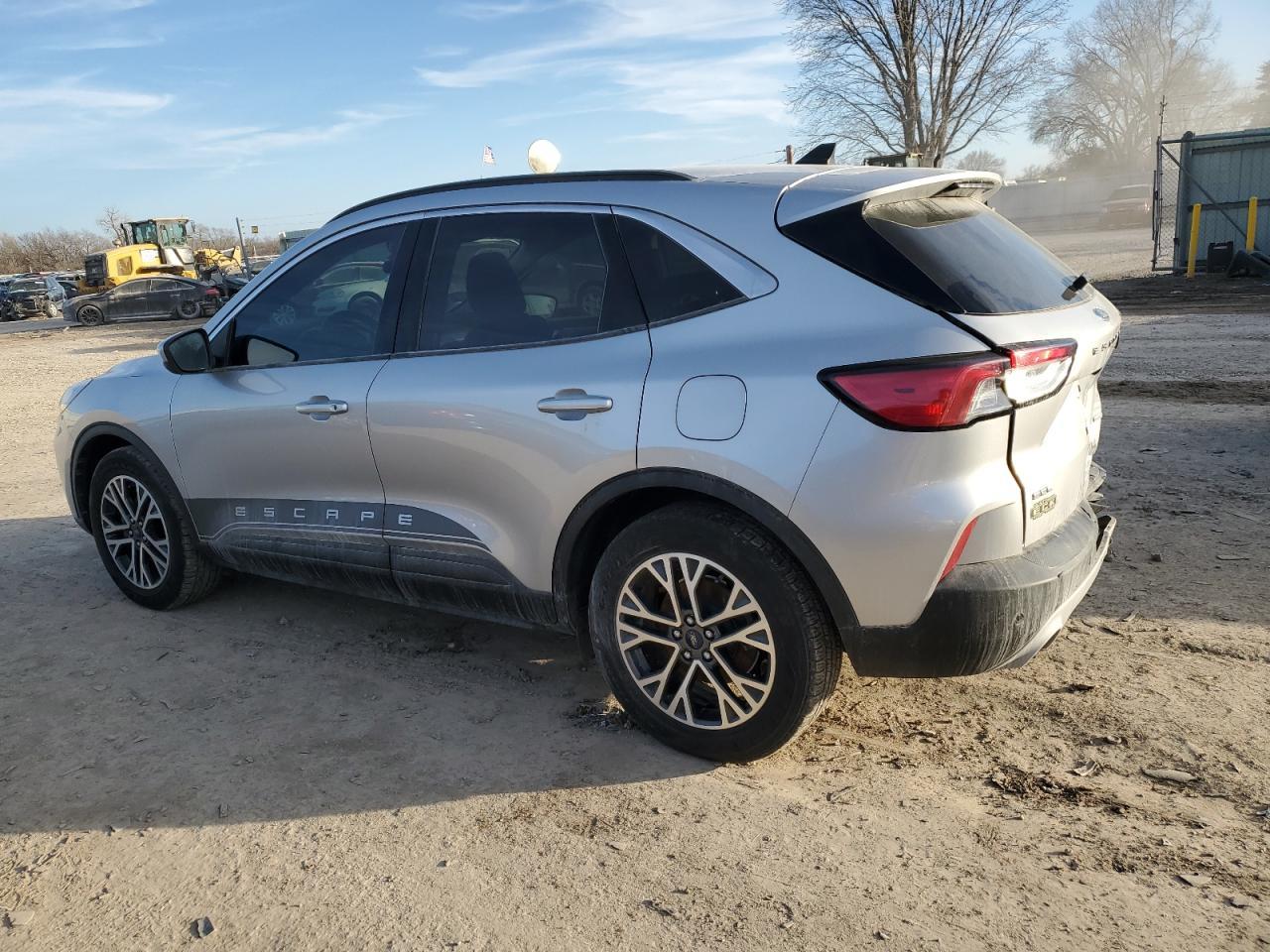 2020 FORD ESCAPE SEL - Image 2