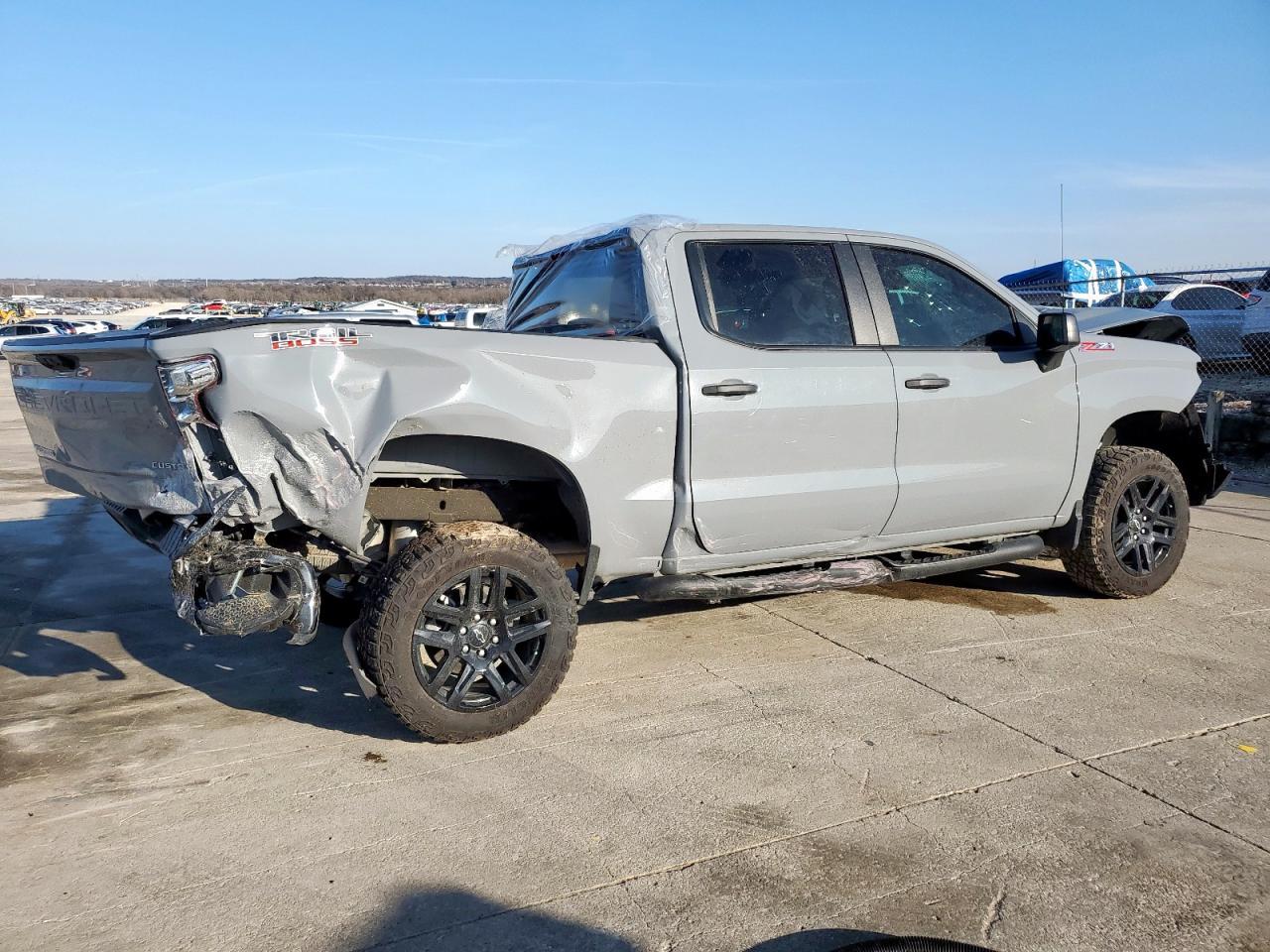 2024 CHEVROLET SILVERADO - Image 3