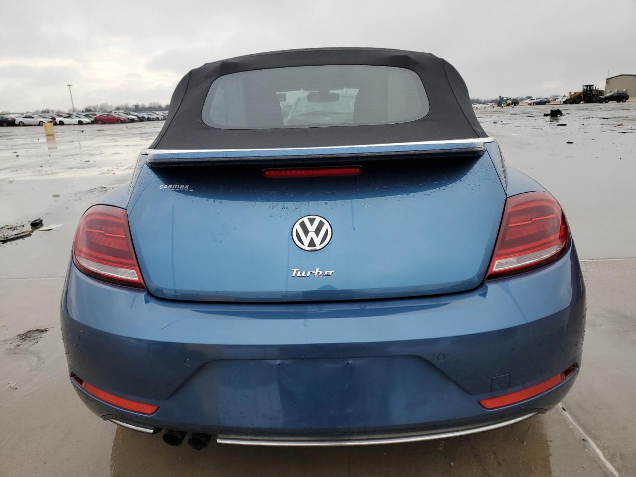 2019 VOLKSWAGEN BEETLE S - Фото 6