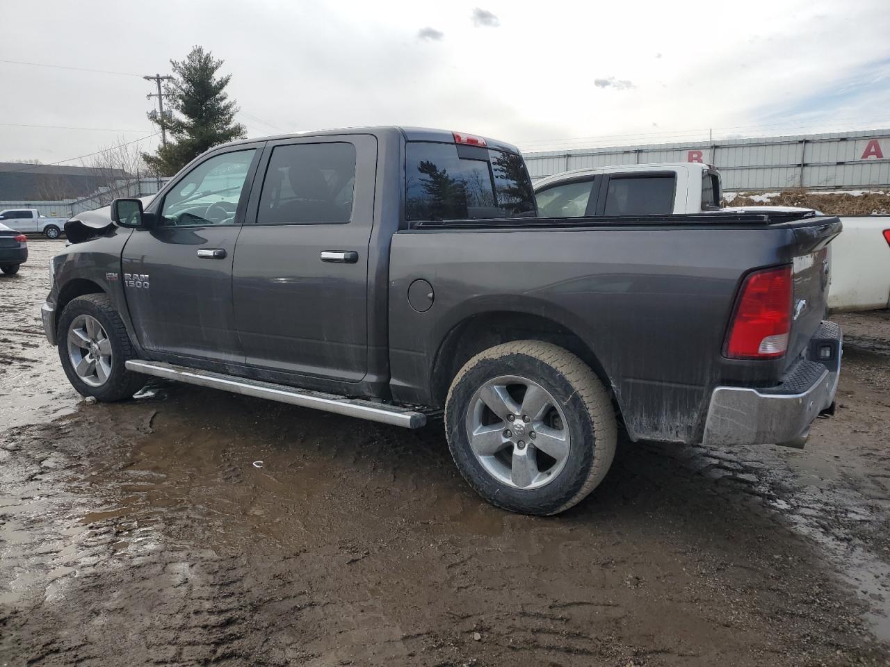 2017 RAM 1500 SLT - Image 2