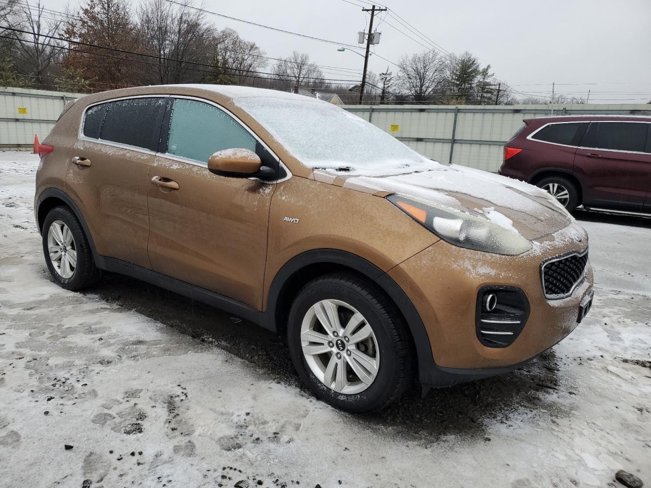 2017 KIA SPORTAGE L - Image 4