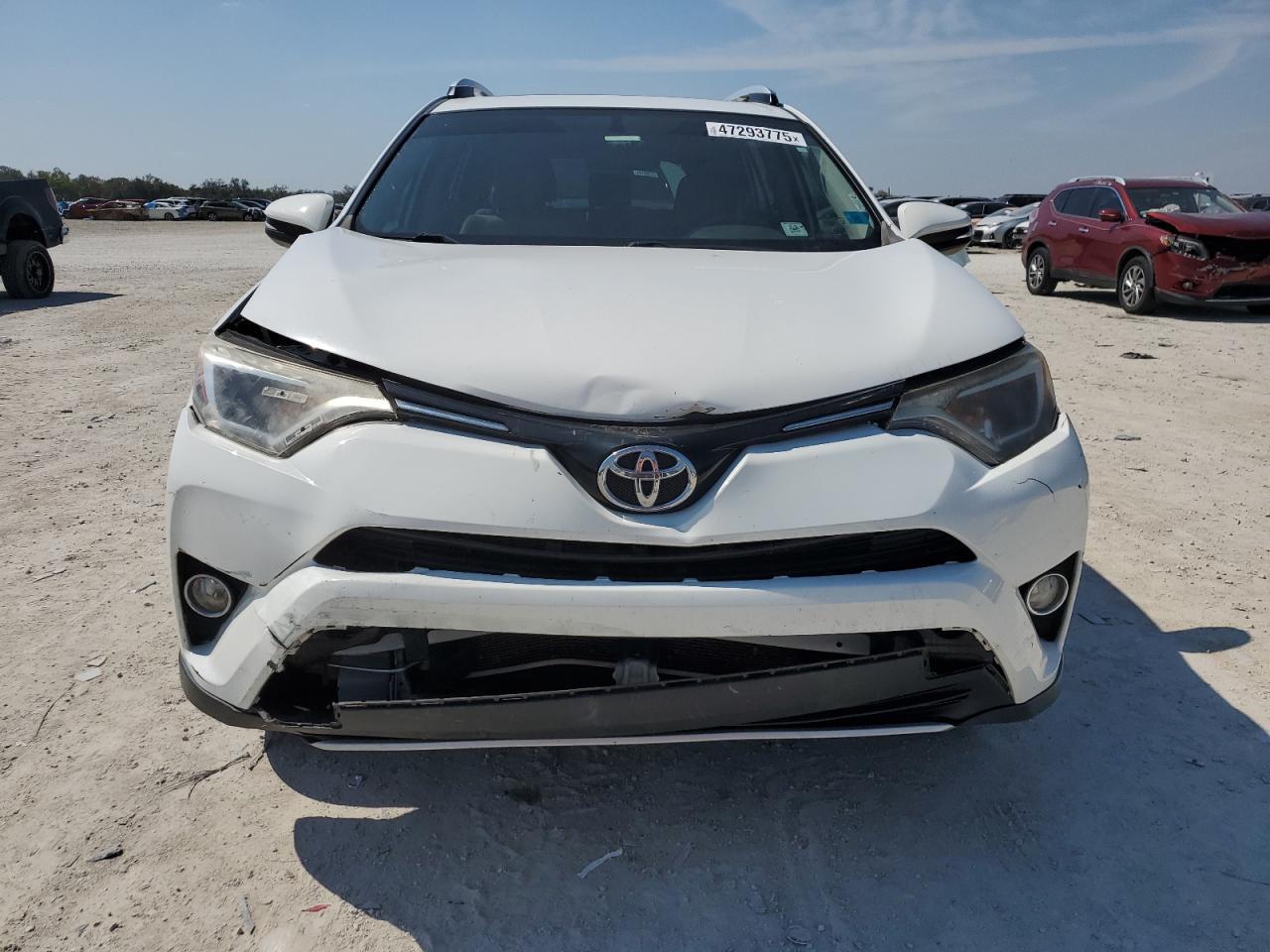 2016 TOYOTA RAV4 XLE - Image 5