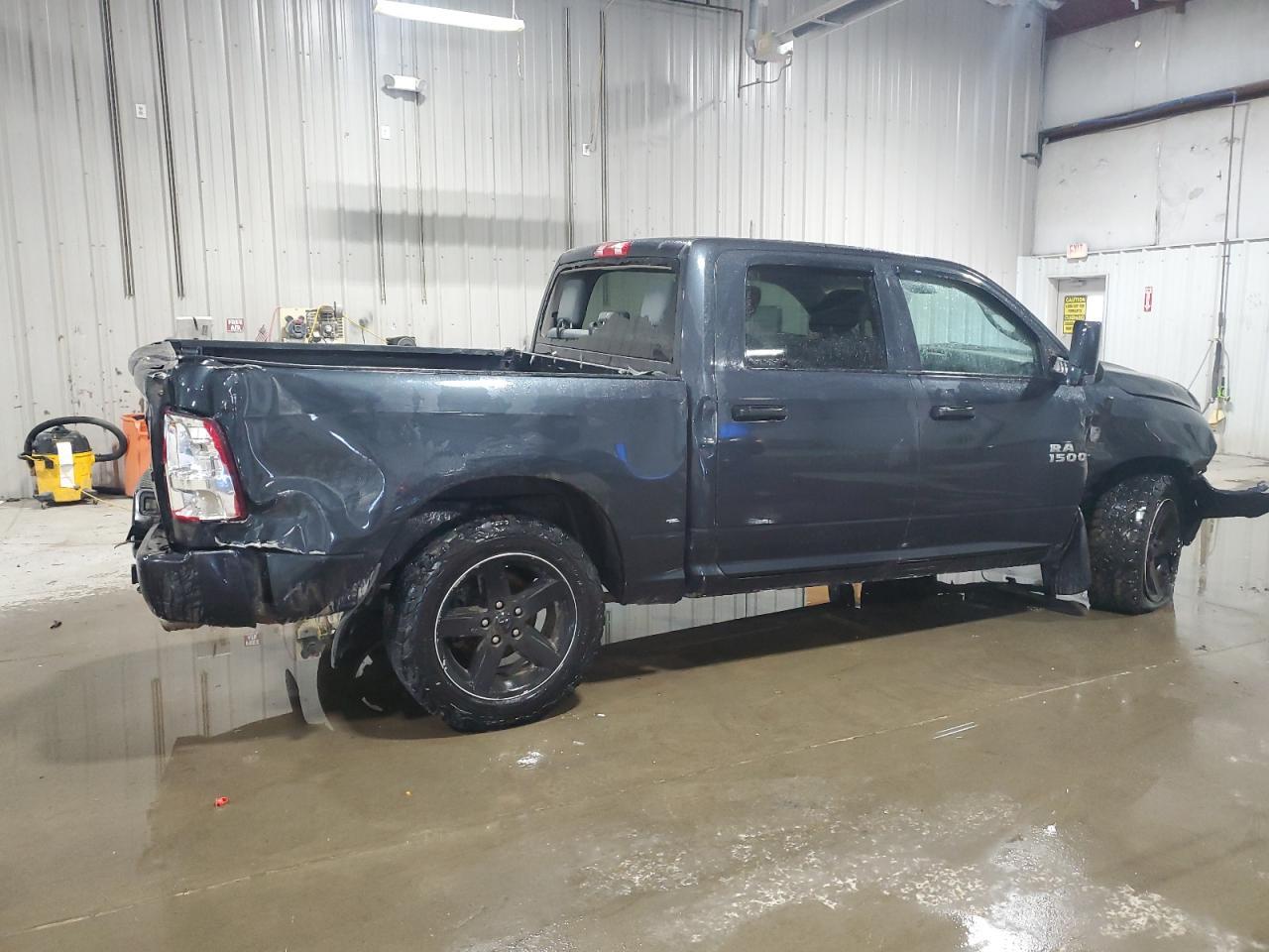 2017 RAM 1500 ST - Image 3