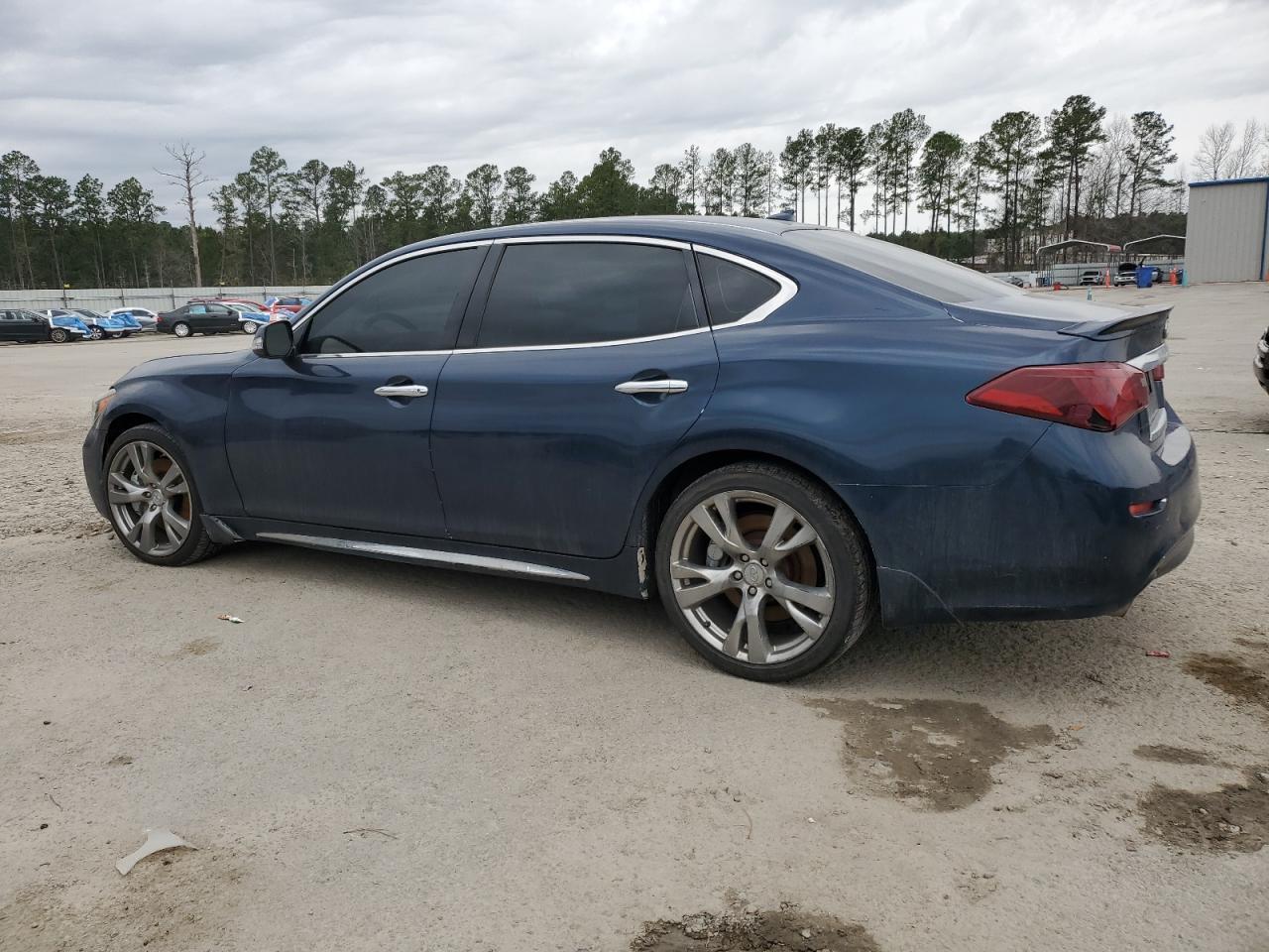 2015 INFINITI Q70L 3.7 - Image 2