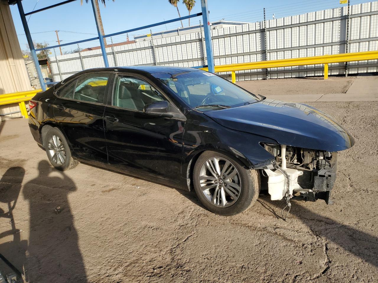 2016 TOYOTA CAMRY LE - Image 4