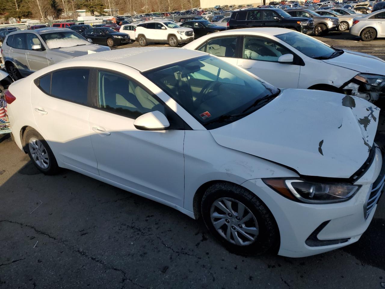 2017 HYUNDAI ELANTRA SE - Фото 4