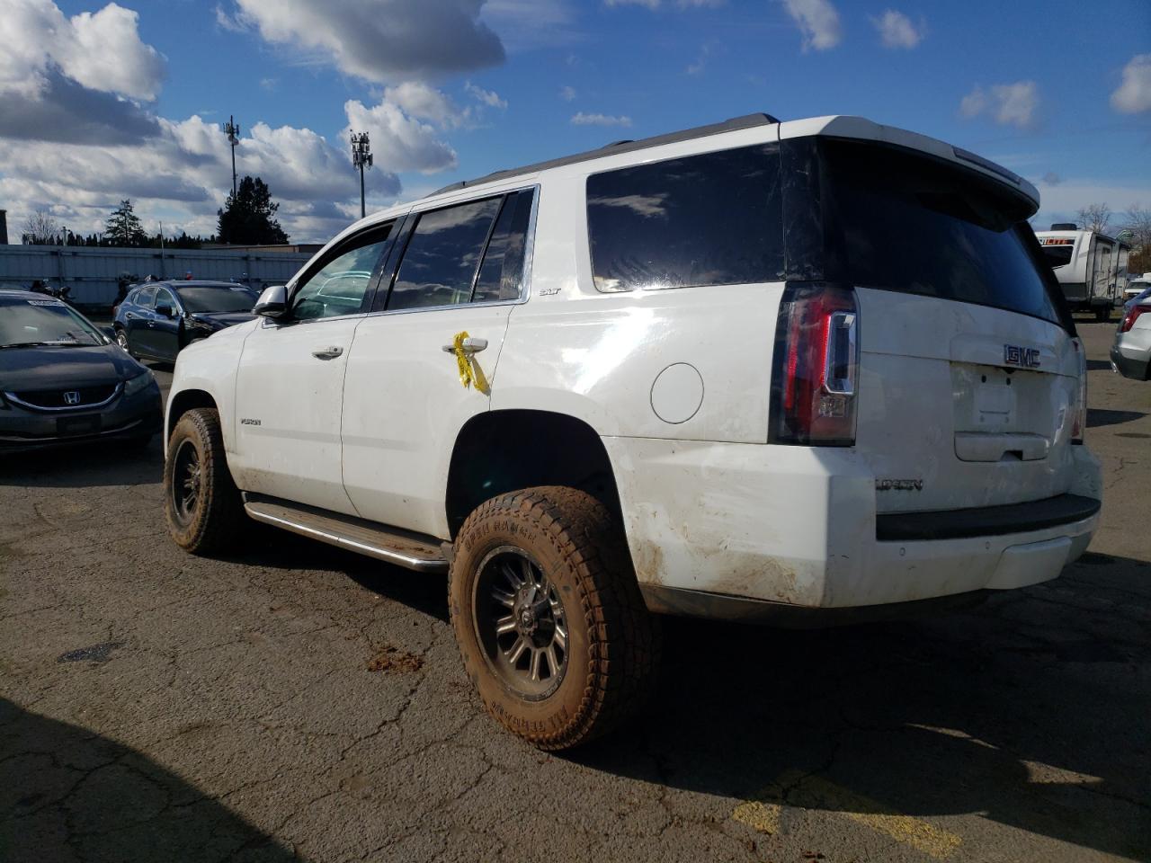 2016 GMC YUKON SLT - Image 2