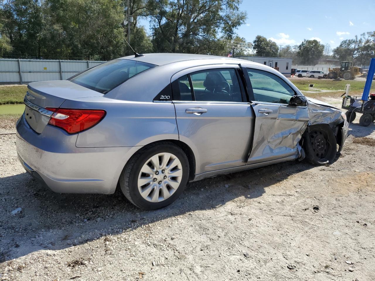 2013 CHRYSLER 200 LX - Фото 3