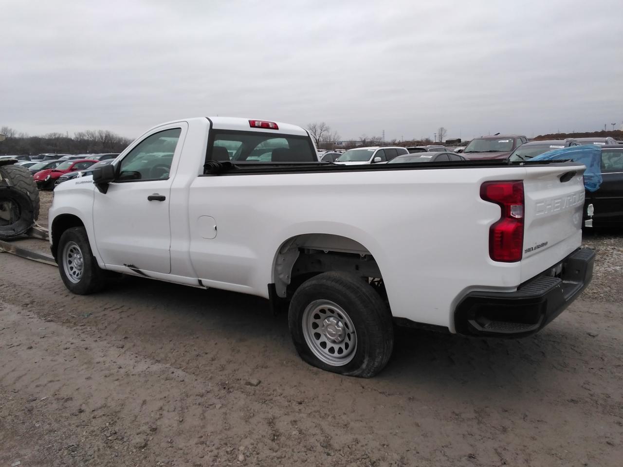 2021 CHEVROLET SILVERADO - Фото 2
