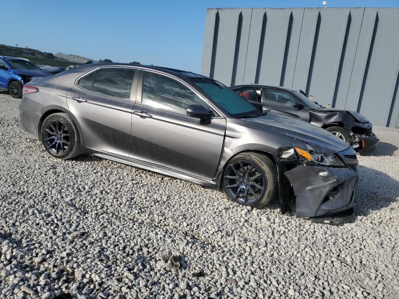 2018 TOYOTA CAMRY L - Image 4