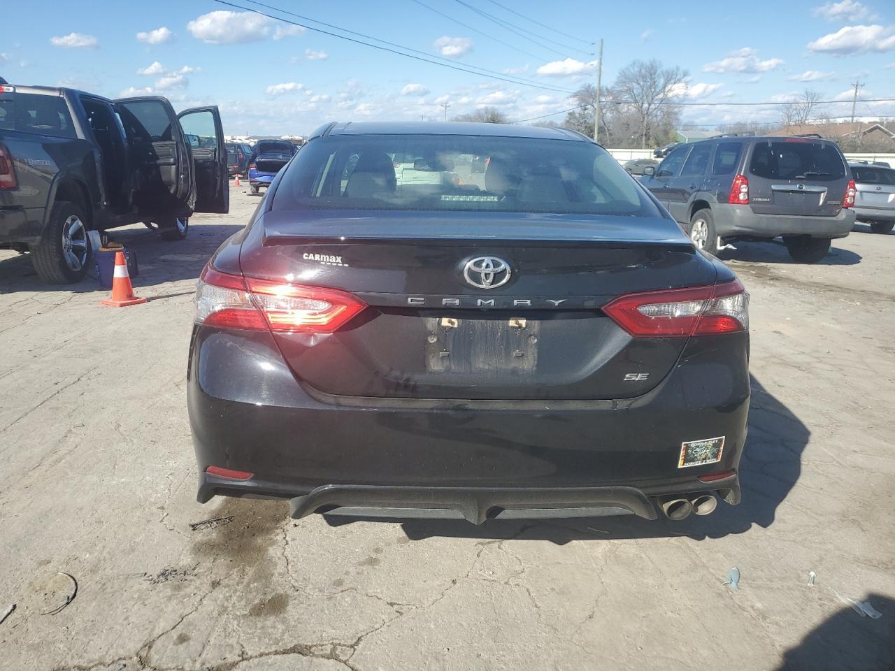 2018 TOYOTA CAMRY L - Image 6