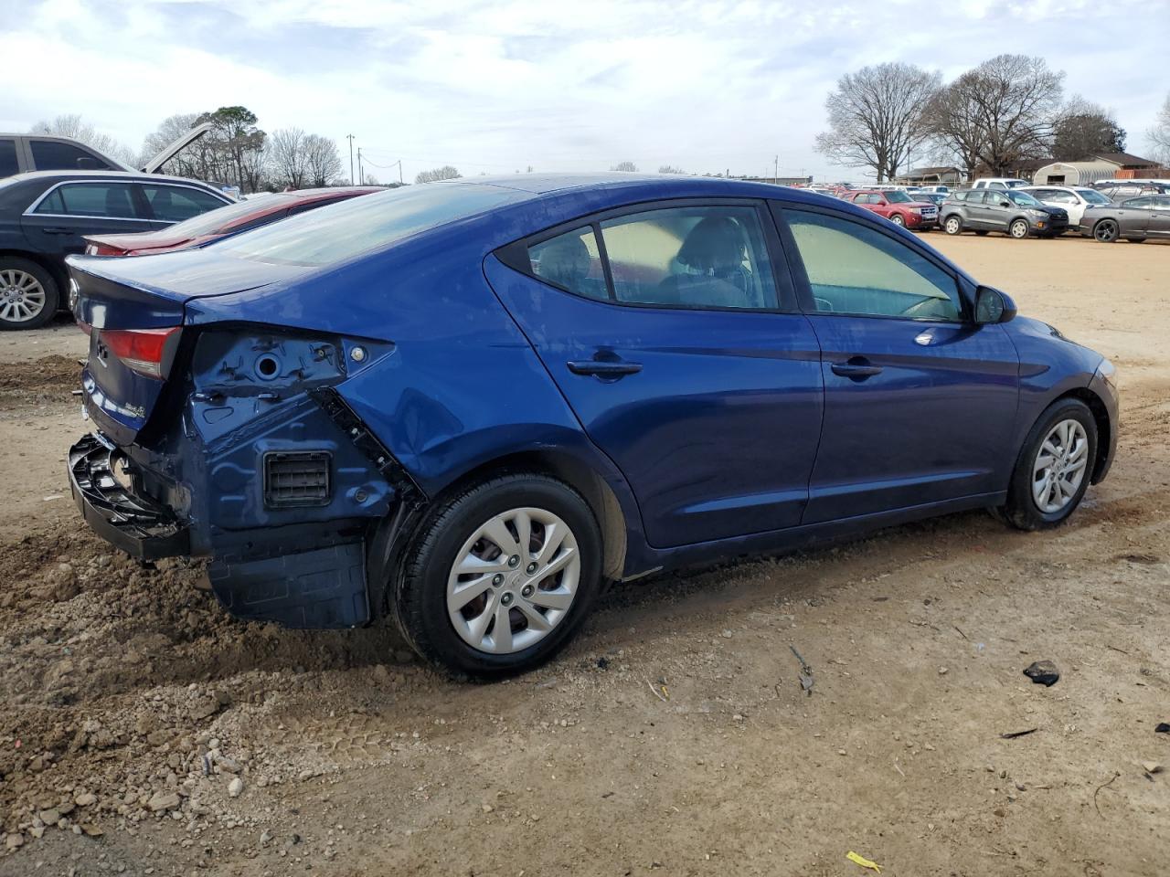 2018 HYUNDAI ELANTRA SE - Фото 3