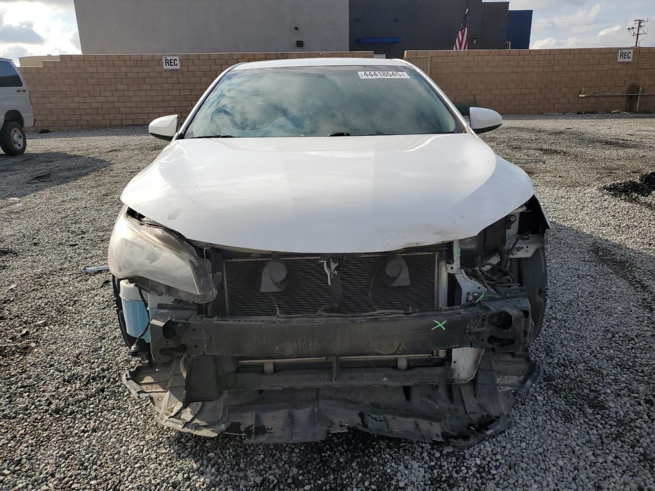 2017 TOYOTA CAMRY LE - Image 5