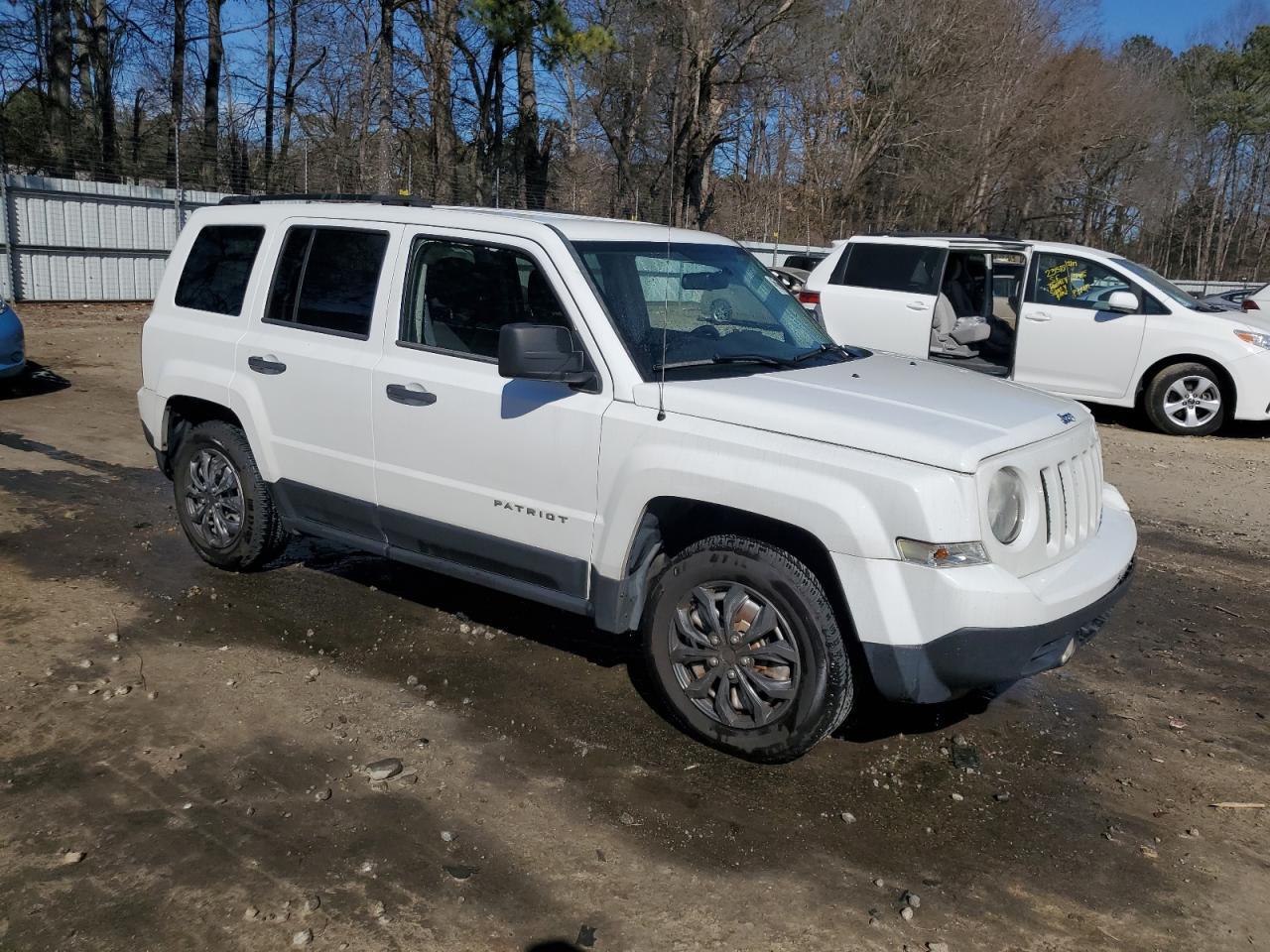 2014 JEEP PATRIOT SP - Image 4