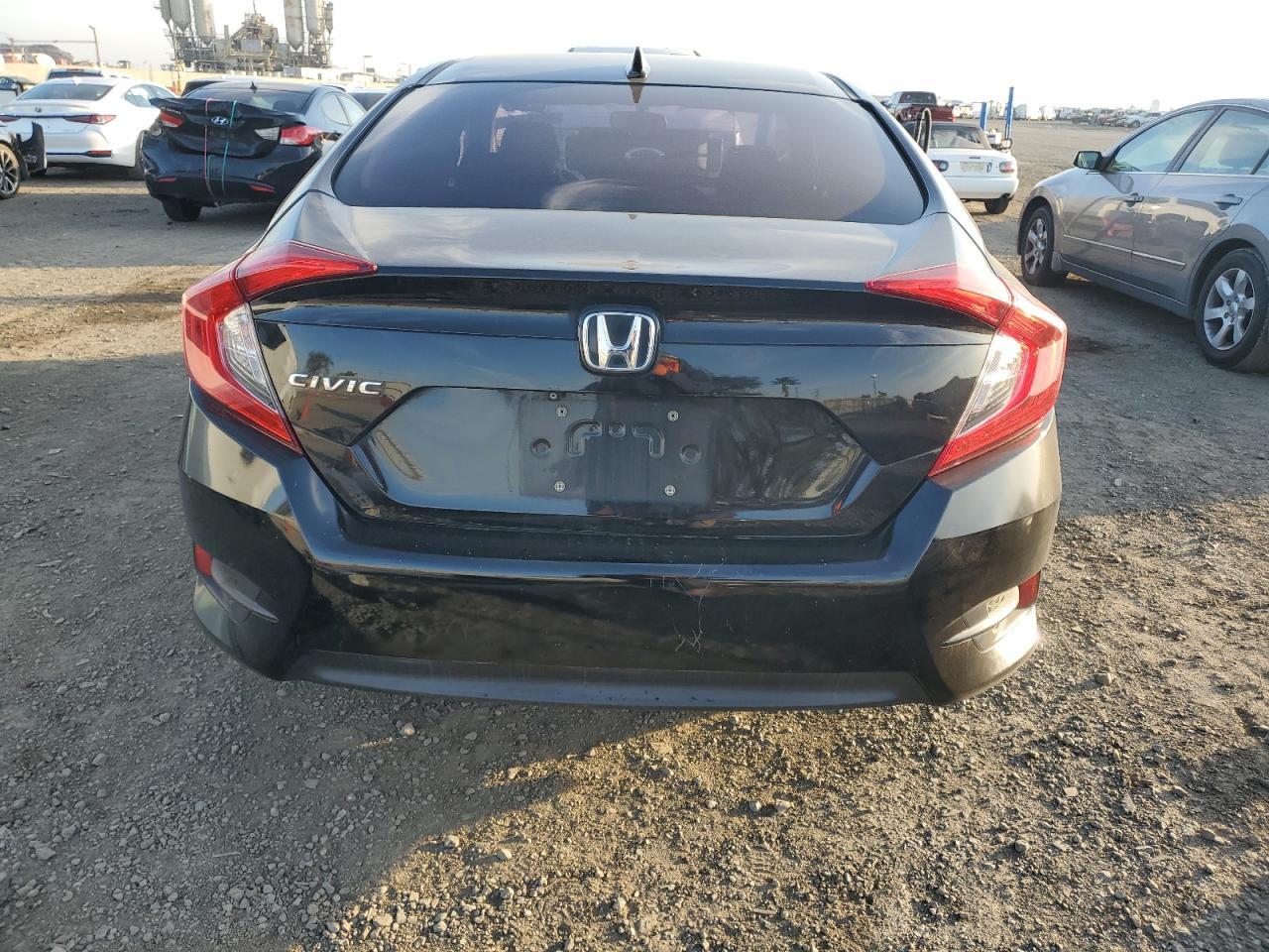 2018 HONDA CIVIC EX - Фото 6