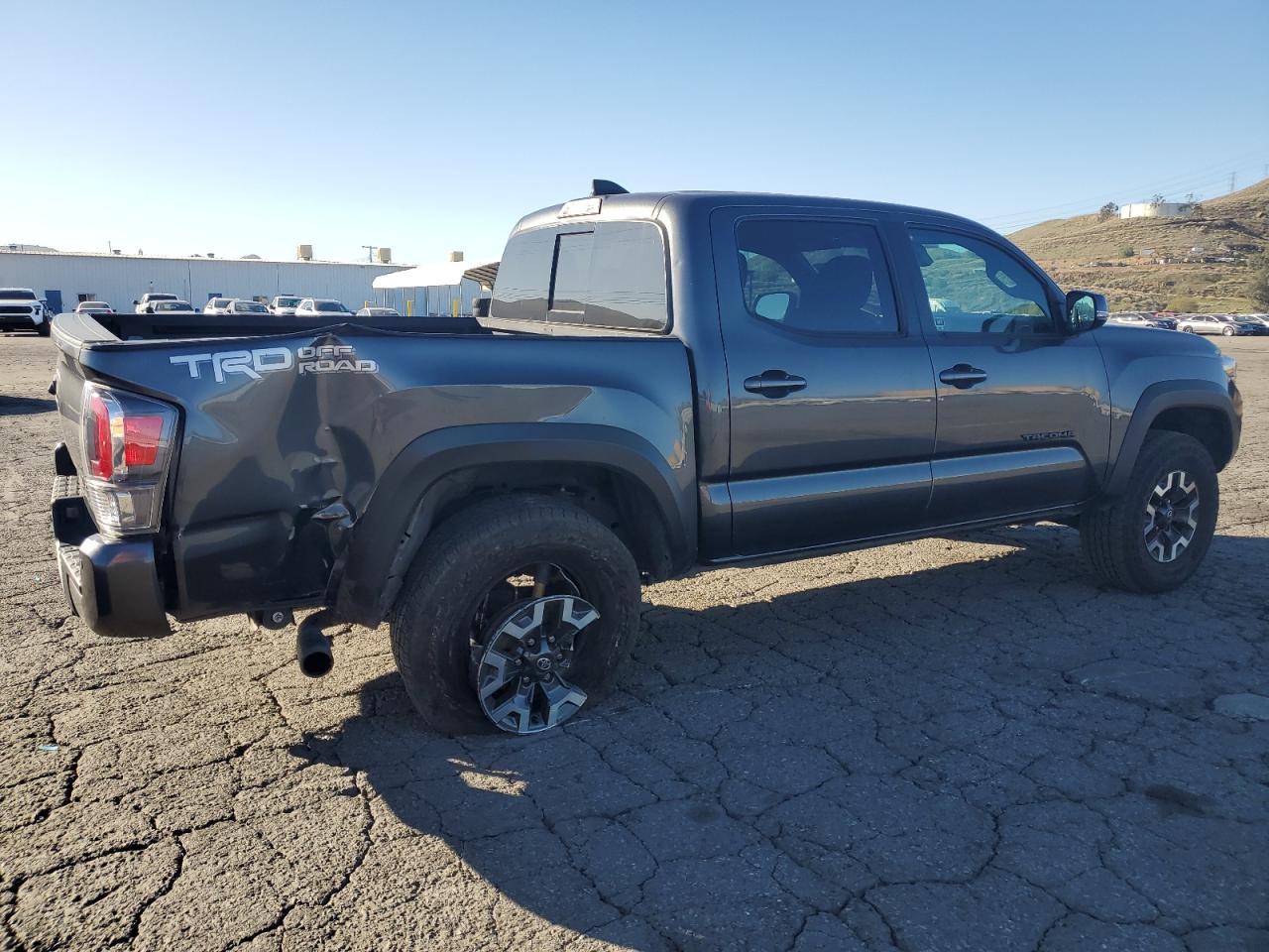 2023 TOYOTA TACOMA DOU - Фото 3