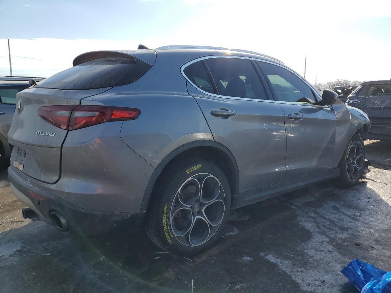 2019 ALFA ROMEO STELVIO TI - Image 3