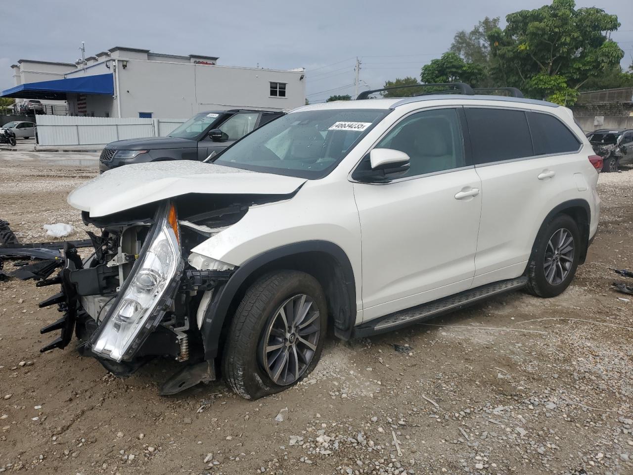 2018 TOYOTA HIGHLANDER