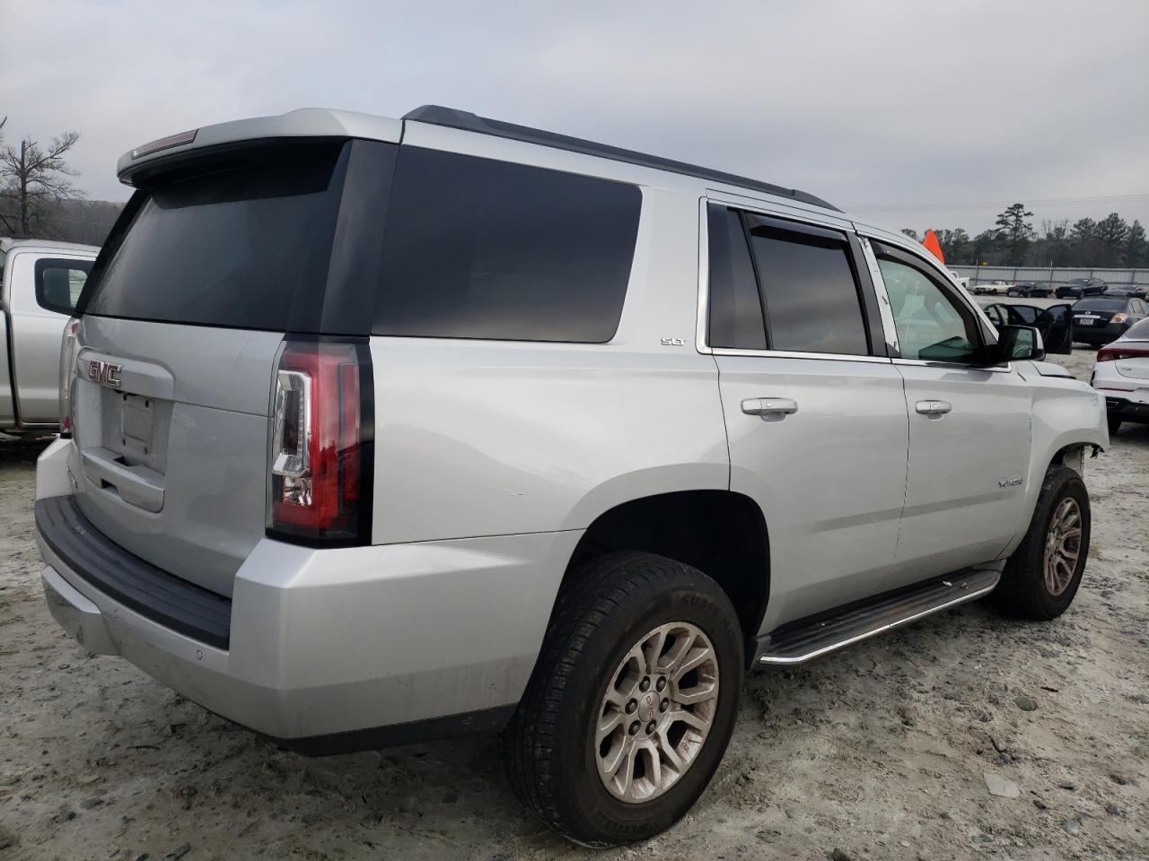 2016 GMC YUKON SLT - Фото 3