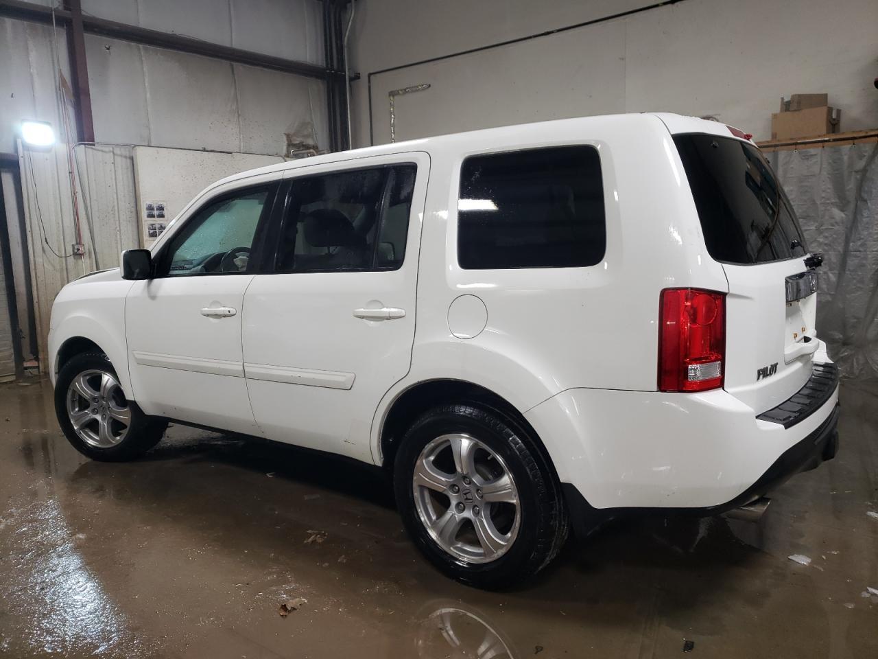 2015 HONDA PILOT EXLN - Фото 2