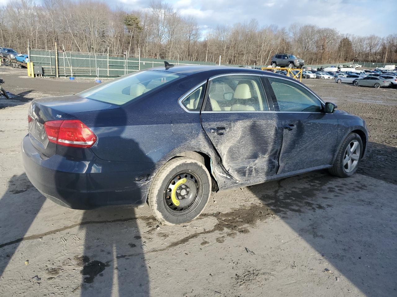 2015 VOLKSWAGEN PASSAT S - Фото 3