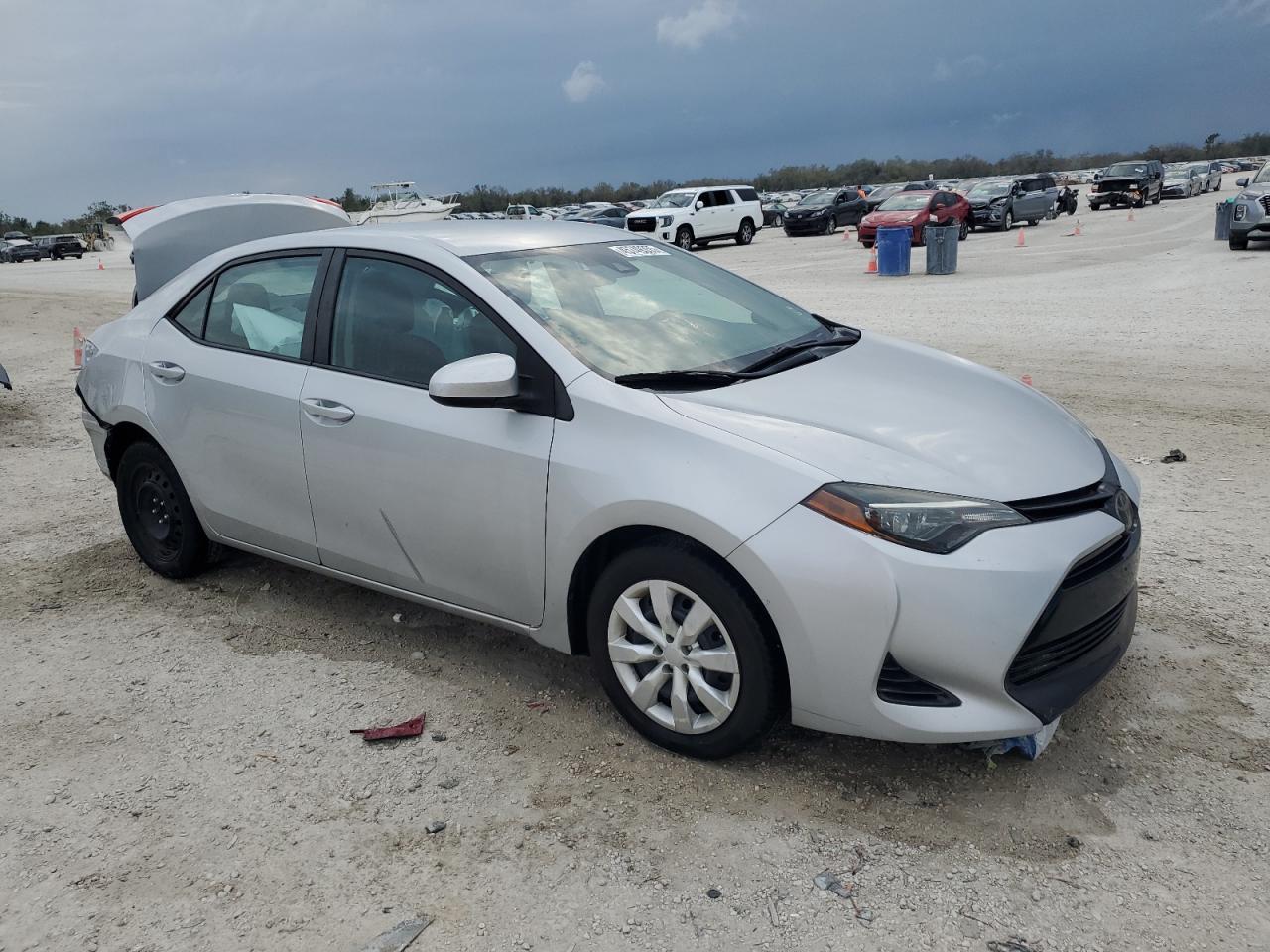 2018 TOYOTA COROLLA L - Image 4