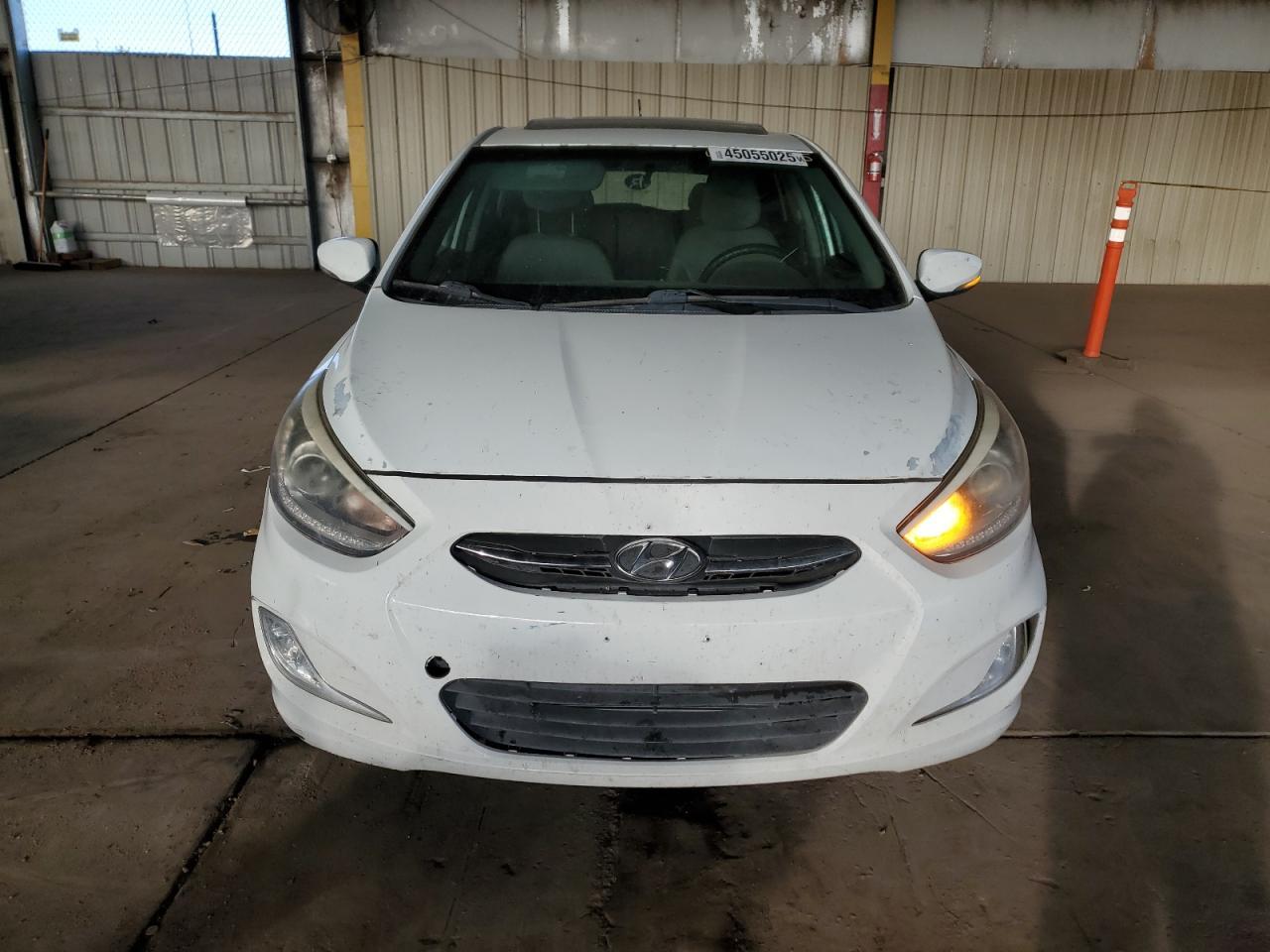 2015 HYUNDAI ACCENT GLS - Фото 5