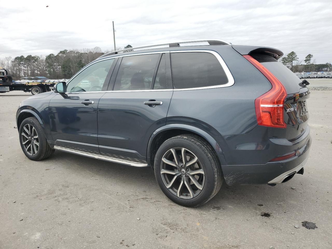 2016 VOLVO XC90 T6 - Фото 2