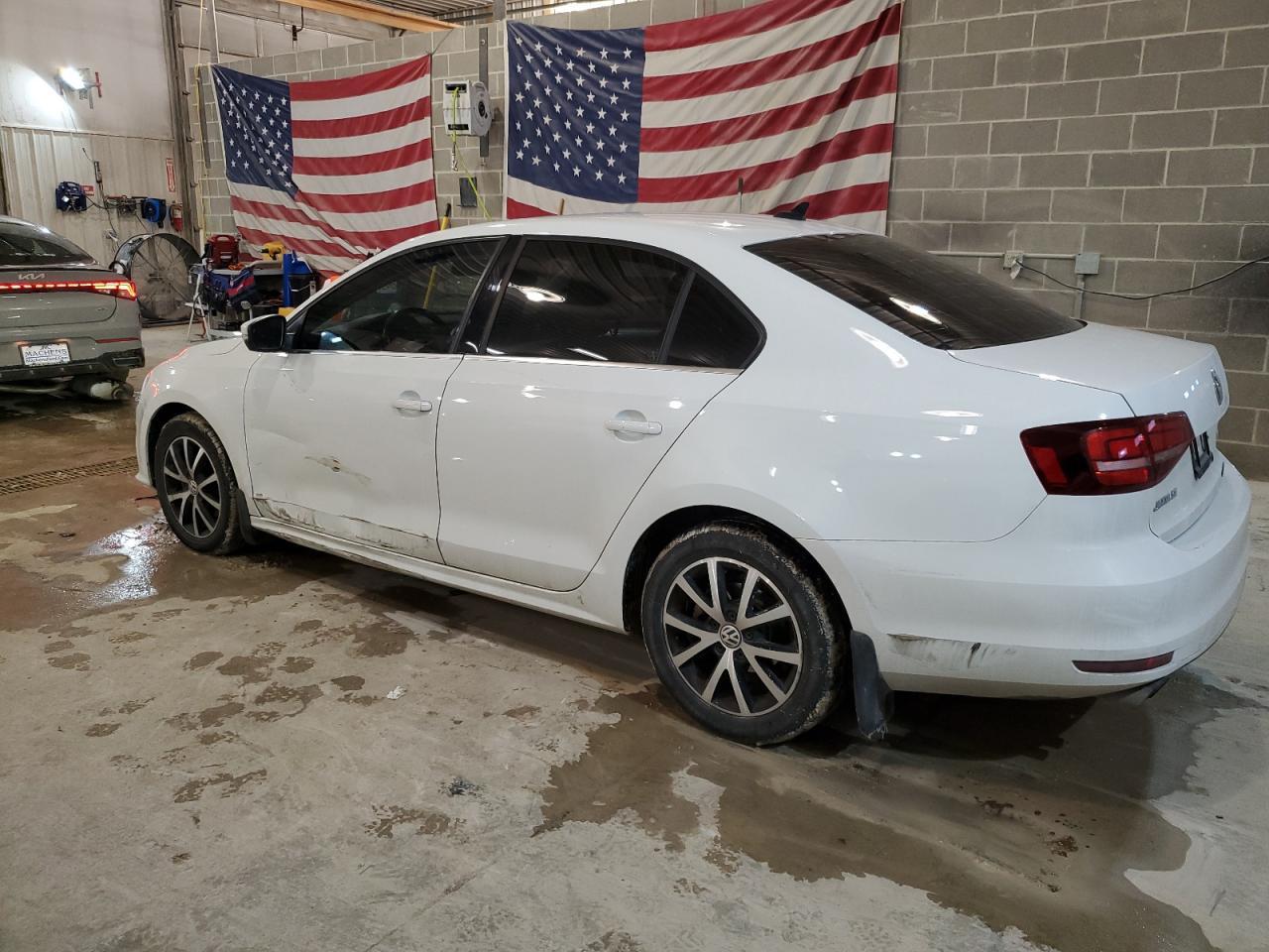 2017 VOLKSWAGEN JETTA SE - Image 2