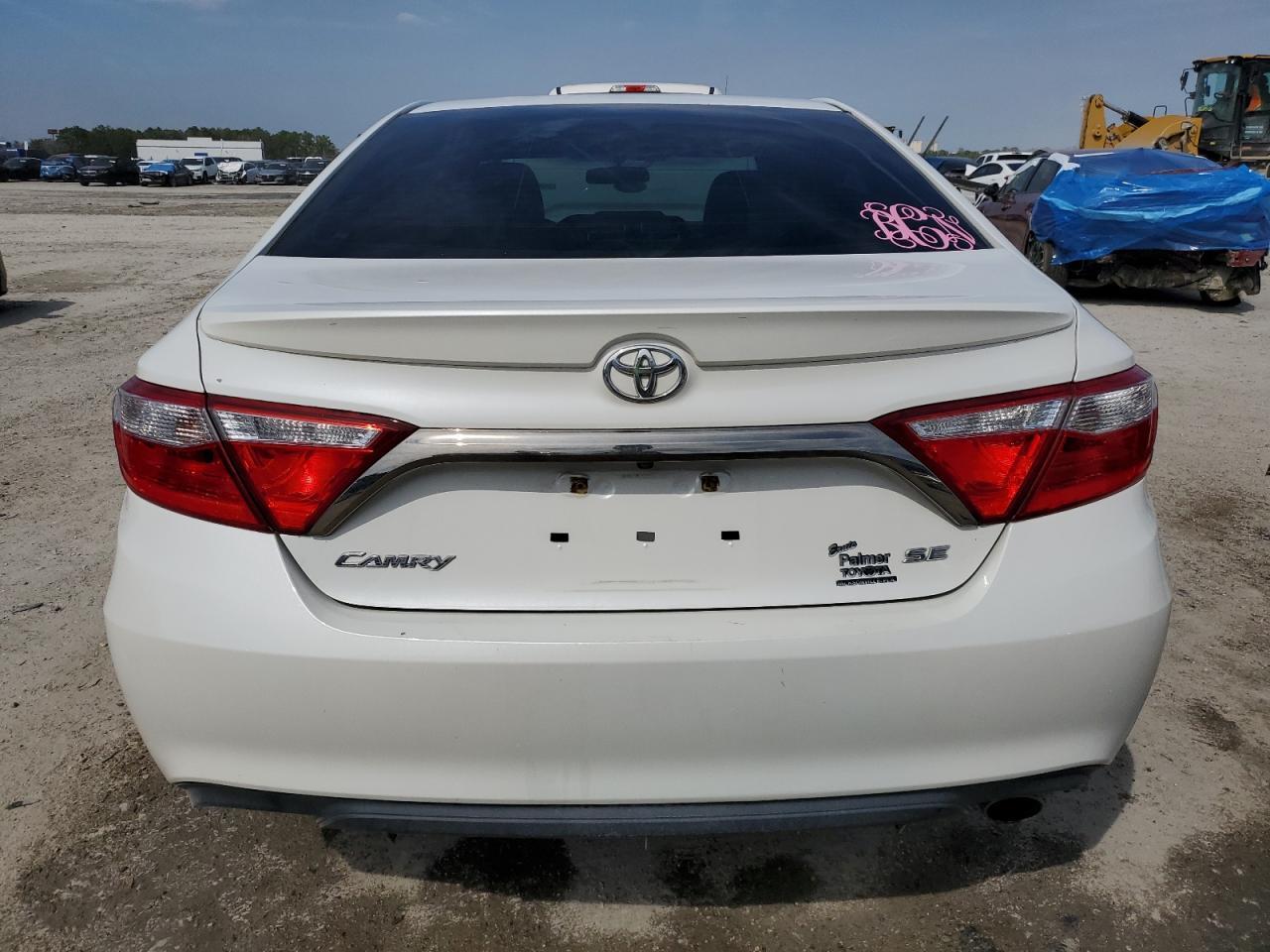 2017 TOYOTA CAMRY LE - Image 6
