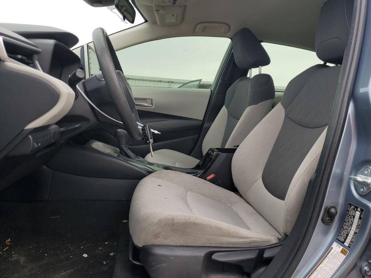 2020 TOYOTA COROLLA LE - Фото 7