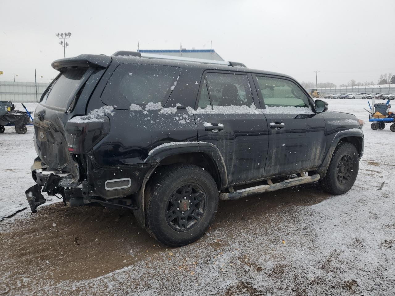 2022 TOYOTA 4RUNNER SR - Image 3