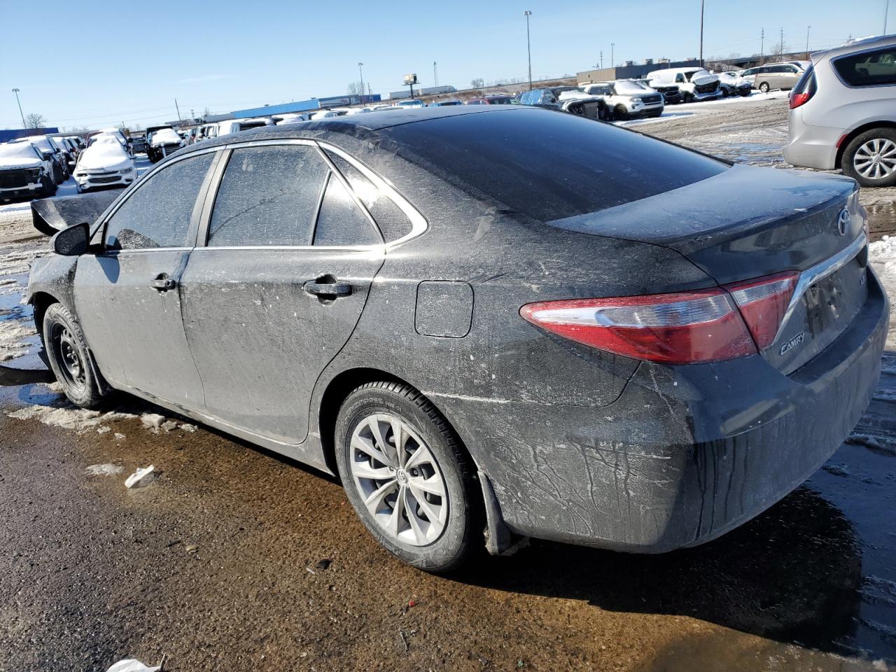 2016 TOYOTA CAMRY LE - Фото 2