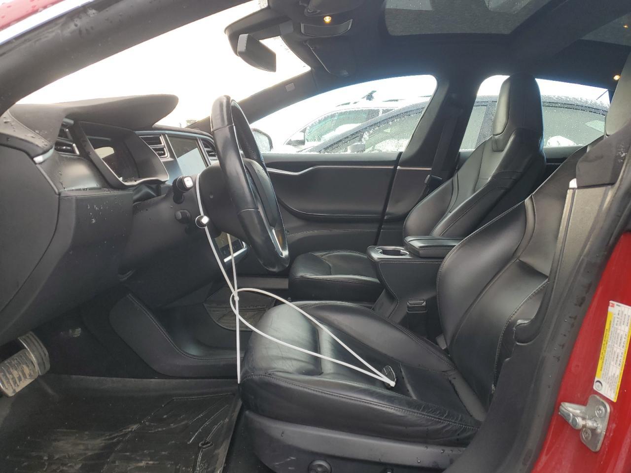 2015 TESLA MODEL S P8 - Image 7