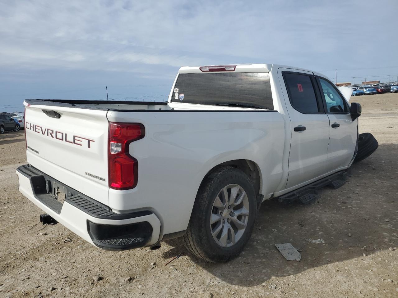2021 CHEVROLET SILVERADO - Фото 3
