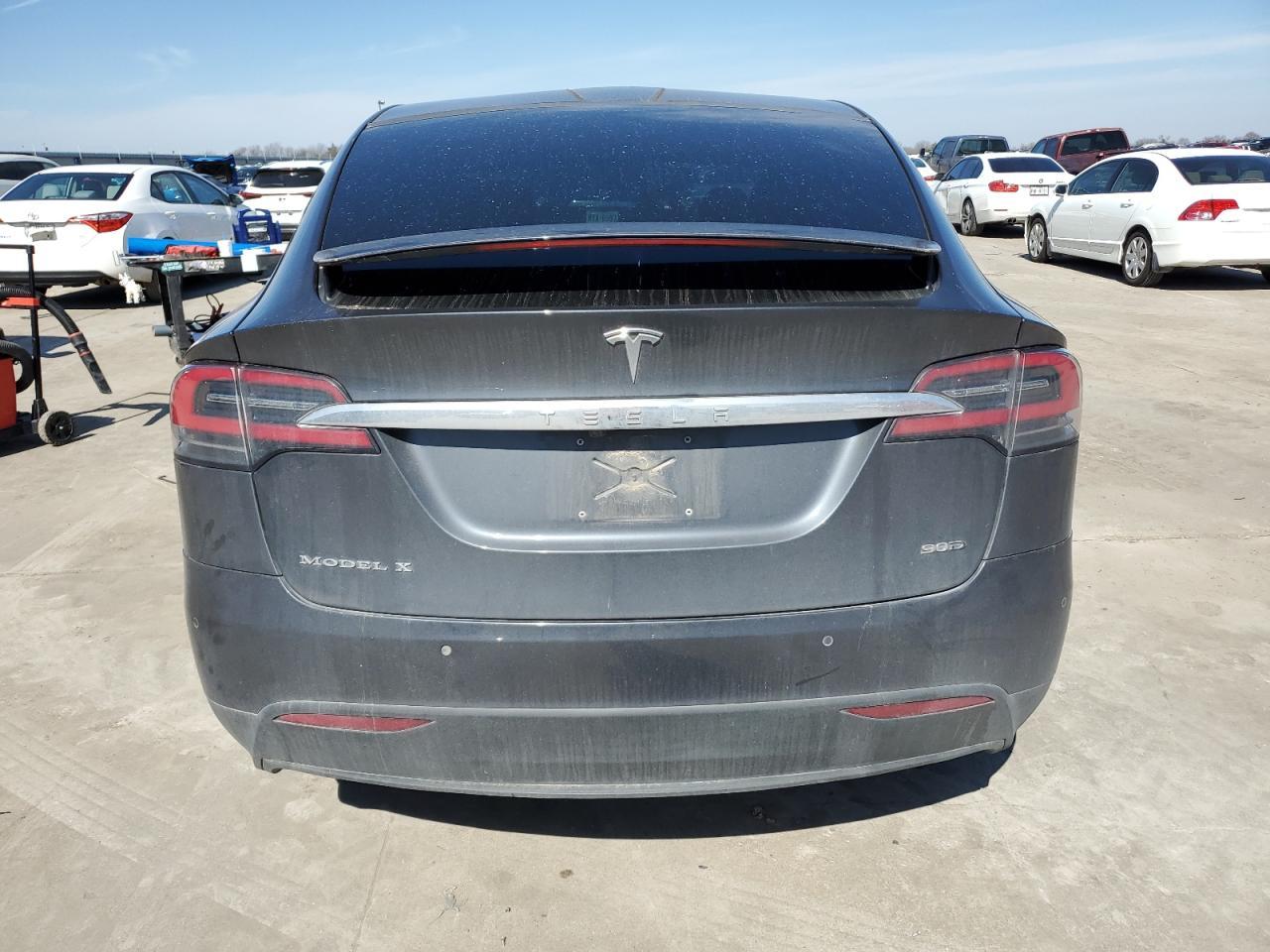 2016 TESLA MODEL X - Фото 6