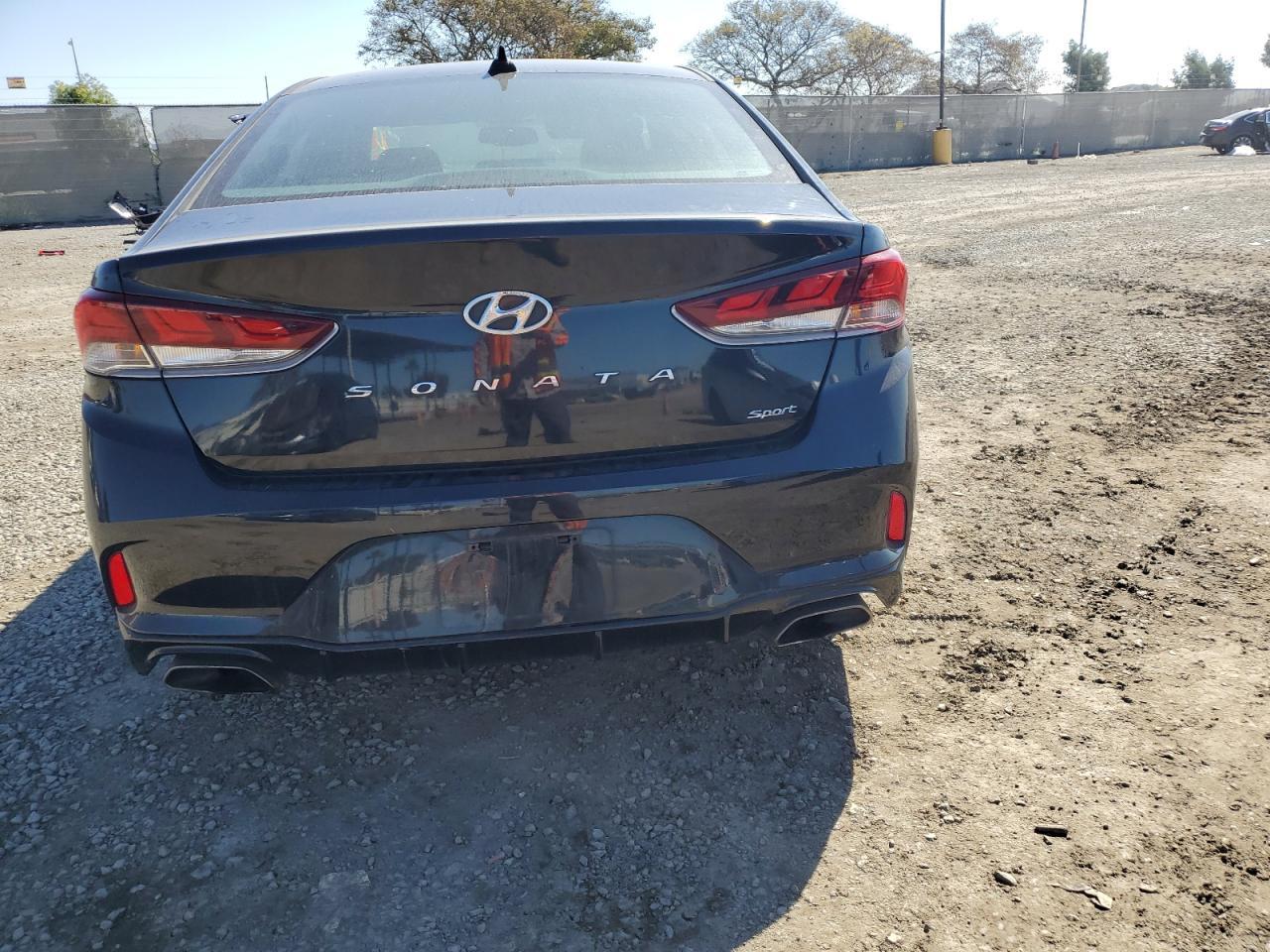 2018 HYUNDAI SONATA SPO - Image 6