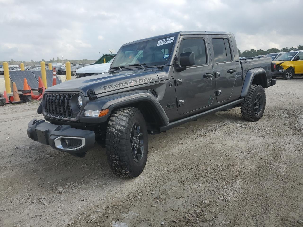 2024 JEEP GLADIATOR