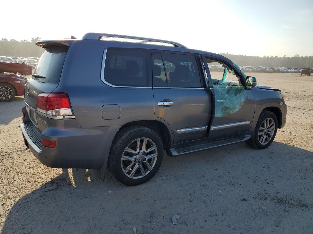 2015 LEXUS LX 570 - Фото 3