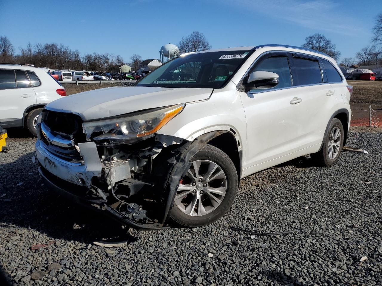 2014 TOYOTA HIGHLANDER