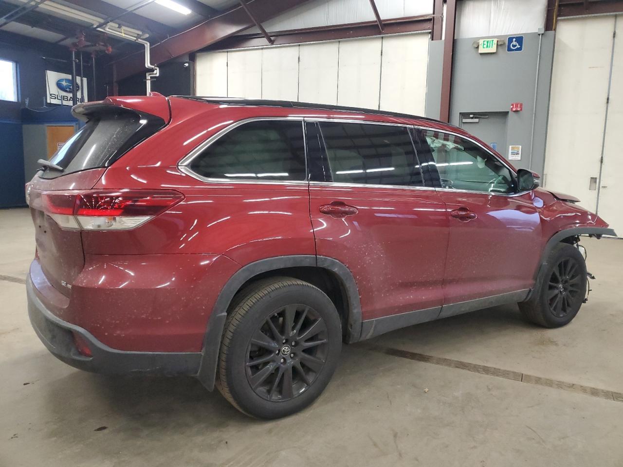 2019 TOYOTA HIGHLANDER - Image 3