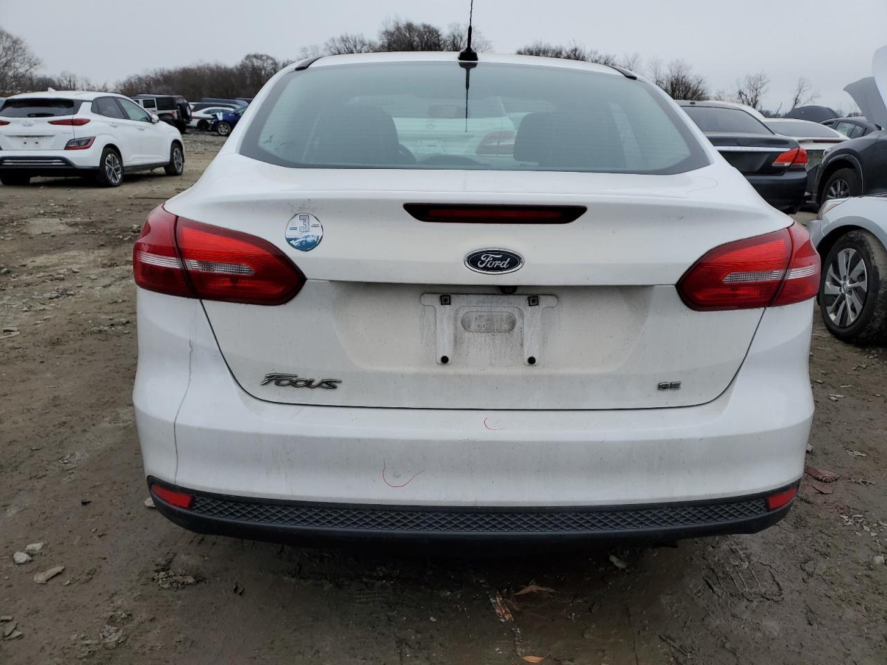 2016 FORD FOCUS SE - Image 6