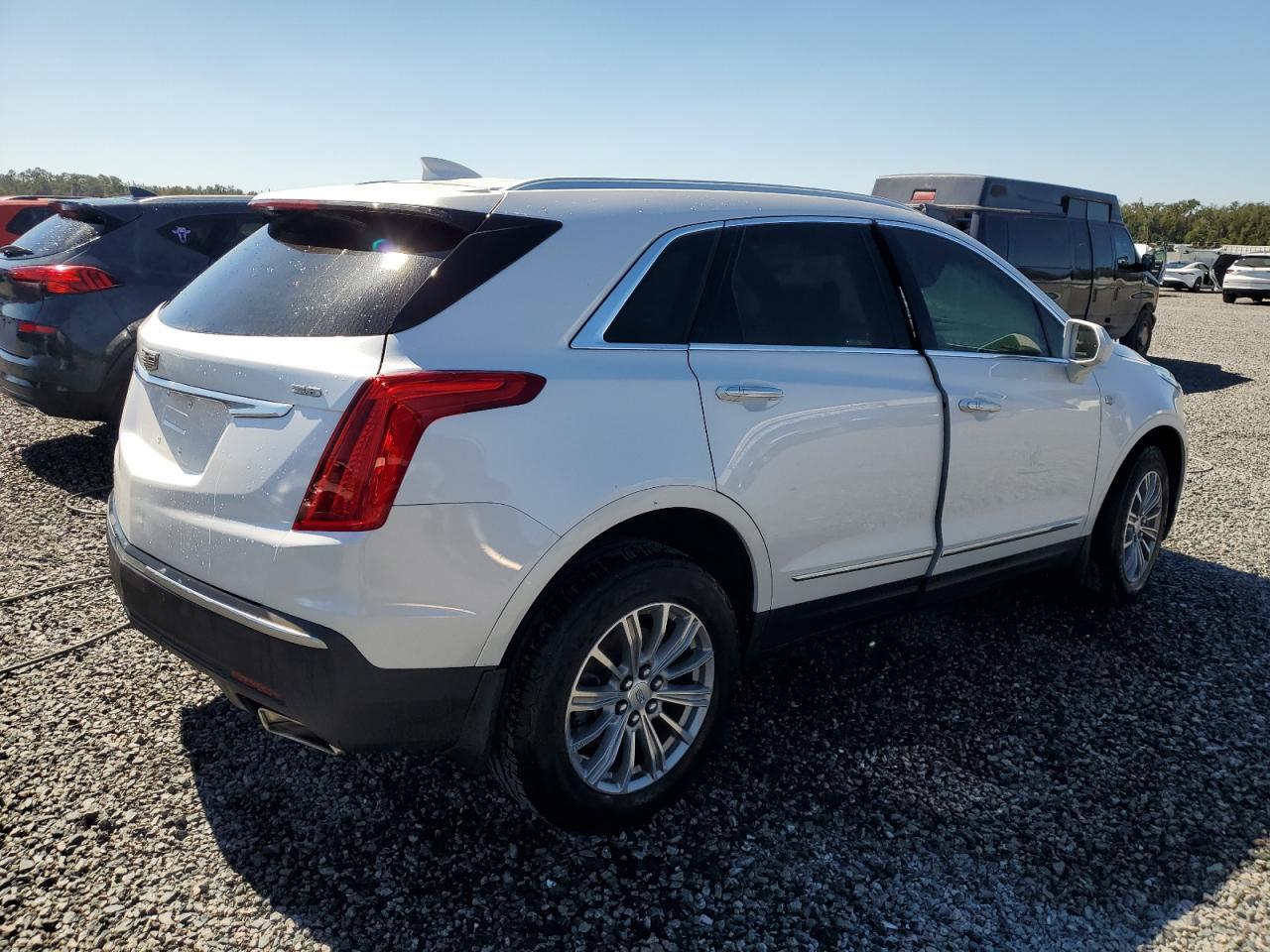 2019 CADILLAC XT5 LUXURY - Фото 3