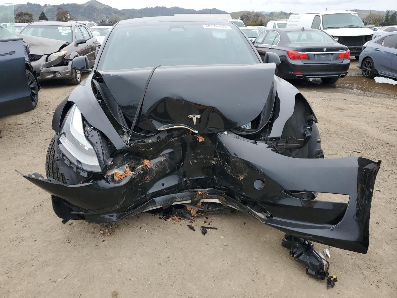 2021 TESLA MODEL 3 - Фото 5